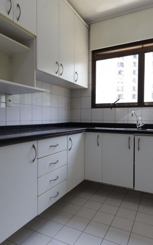 Apartamento à venda com 101m², 2 quartos e 2 vagasCozinha