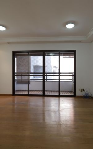 Apartamento à venda com 101m², 2 quartos e 2 vagasSala