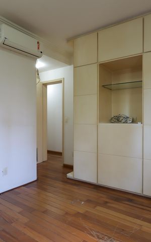 Apartamento à venda com 101m², 2 quartos e 2 vagasSuíte