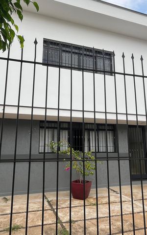 Casa de condomínio à venda com 160m², 3 quartos e 2 vagas