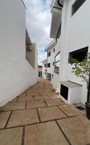 Casa de condomínio à venda com 160m², 3 quartos e 2 vagas