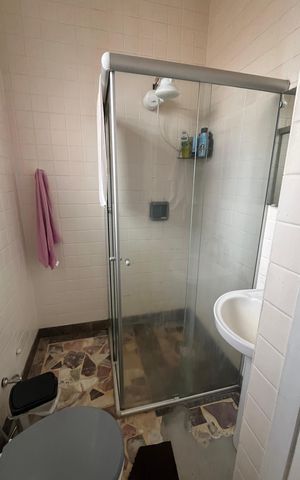 Casa de condomínio à venda com 160m², 3 quartos e 2 vagas