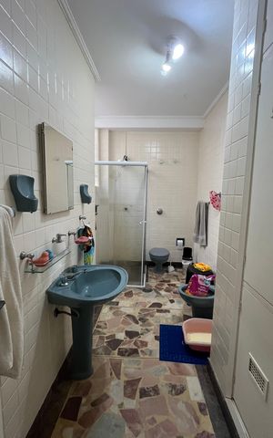 Casa de condomínio à venda com 160m², 3 quartos e 2 vagas