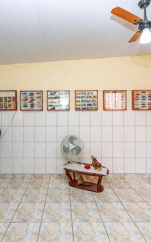 Casa à venda com 240m², 4 quartos e 7 vagas
