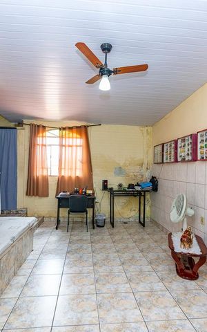 Casa à venda com 240m², 4 quartos e 7 vagas