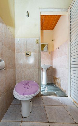 Casa à venda com 240m², 4 quartos e 7 vagas