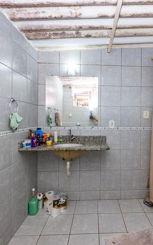 Casa à venda com 240m², 4 quartos e 7 vagas