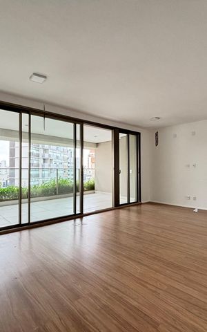 Apartamento à venda com 150m², 3 quartos e 2 vagas Apartamento à venda com 150m², 3 quartos e 2 vagasSala
