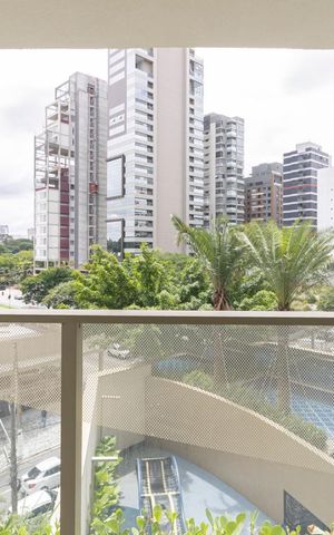 Apartamento à venda com 217m², 3 quartos e 3 vagas Apartamento à venda com 217m², 3 quartos e 3 vagasVaranda da Suíte 2
