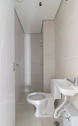 Apartamento à venda com 217m², 3 quartos e 3 vagas Apartamento à venda com 217m², 3 quartos e 3 vagasBanheiro de serviço