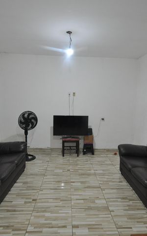 Casa à venda com 120m², 2 quartos e 3 vagasSala