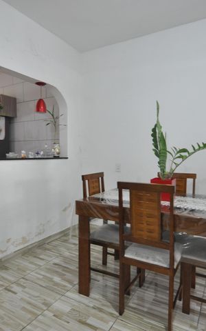 Casa à venda com 120m², 2 quartos e 3 vagasSala