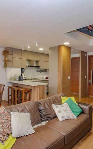 Casa de condomínio à venda com 210m², 3 quartos e 3 vagas Casa de condomínio à venda com 210m², 3 quartos e 3 vagasSala