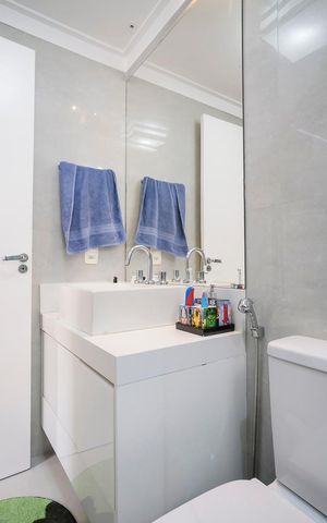 Apartamento à venda com 172m², 3 quartos e 4 vagasBanheiro da suíte 3