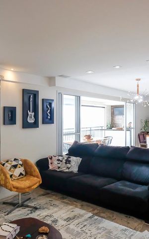 Apartamento à venda com 172m², 3 quartos e 4 vagasSala
