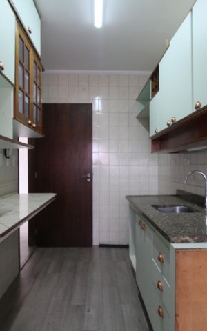 Apartamento à venda com 62m², 2 quartos e 2 vagasCozinha - Armários