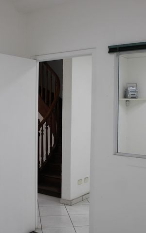 Casa à venda com 120m², 5 quartos e 2 vagasSala 4