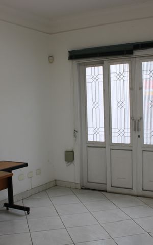 Casa à venda com 120m², 5 quartos e 2 vagasSala 2