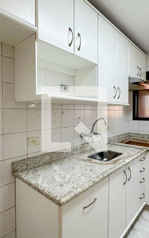 Apartamento à venda com 86m², 3 quartos e 2 vagas Apartamento à venda com 86m², 3 quartos e 2 vagasCozinha
