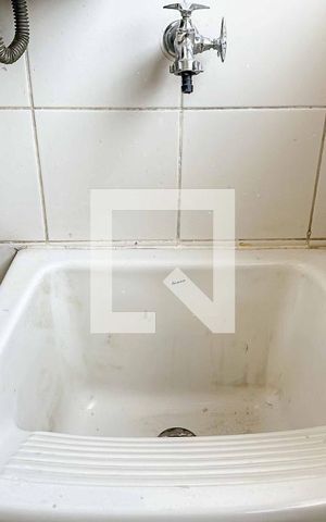 Apartamento à venda com 86m², 3 quartos e 2 vagas Apartamento à venda com 86m², 3 quartos e 2 vagasÁrea de serviço
