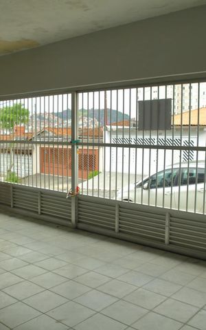 Casa à venda com 65m², 2 quartos e 2 vagasGaragem 