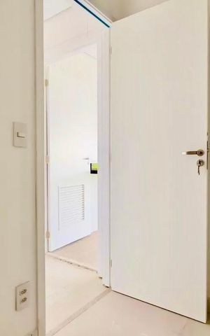 Apartamento à venda com 150m², 3 quartos e 3 vagas Apartamento à venda com 150m², 3 quartos e 3 vagasQuarto de Serviço