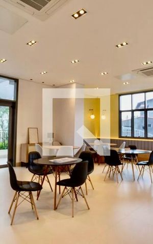 Apartamento à venda com 150m², 3 quartos e 3 vagas Apartamento à venda com 150m², 3 quartos e 3 vagasÁrea comum - Salão de festas