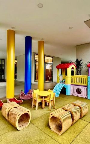 Apartamento à venda com 150m², 3 quartos e 3 vagas Apartamento à venda com 150m², 3 quartos e 3 vagasÁrea comum - Playground