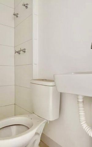Apartamento à venda com 150m², 3 quartos e 3 vagas Apartamento à venda com 150m², 3 quartos e 3 vagasBanheiro de serviço