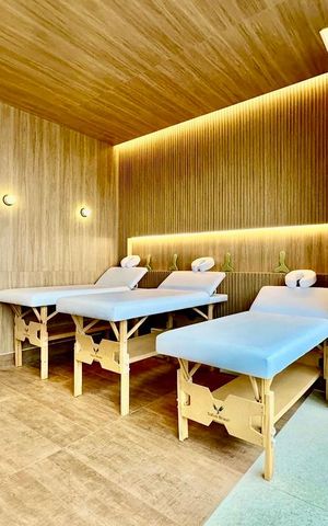 Apartamento à venda com 150m², 3 quartos e 3 vagas Apartamento à venda com 150m², 3 quartos e 3 vagasSpa