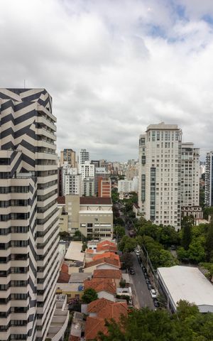 Apartamento à venda com 93m², 2 quartos e 2 vagasVista da Suíte 2