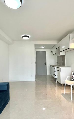 Studio à venda com 26m², 1 quarto e sem vaga Studio à venda com 26m², 1 quarto e sem vagaSala
