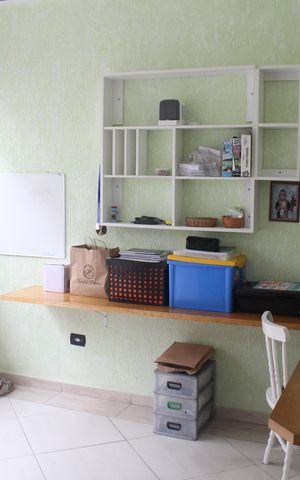 Casa à venda com 200m², 3 quartos e 2 vagasEscritório