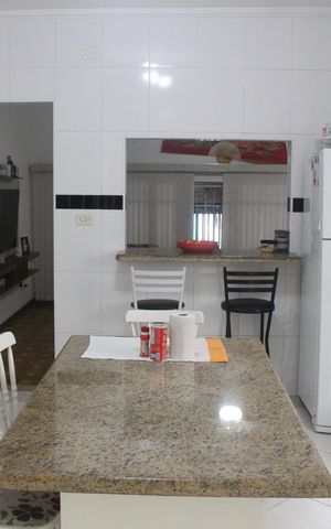 Casa à venda com 200m², 3 quartos e 2 vagasCozinha