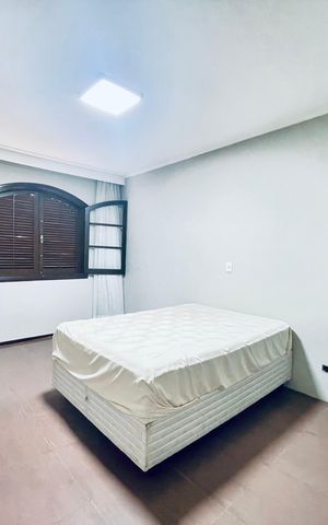 Casa para alugar com 496m², 5 quartos e 8 vagas