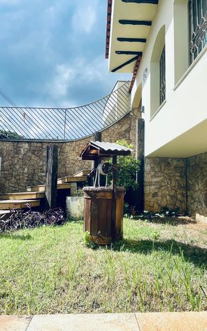 Casa para alugar com 496m², 5 quartos e 8 vagas