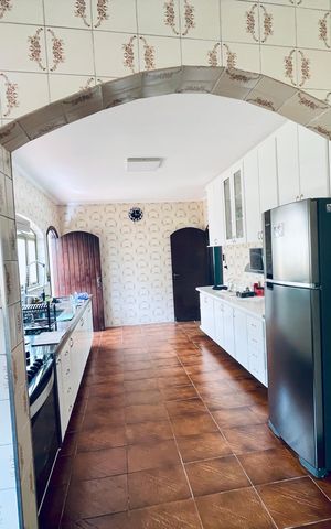 Casa para alugar com 496m², 5 quartos e 8 vagas