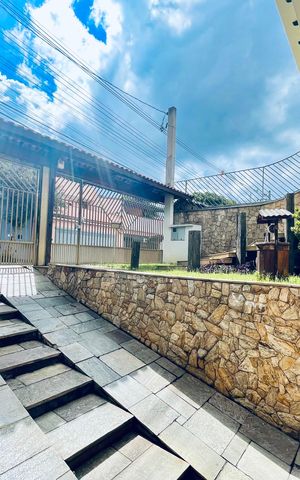Casa para alugar com 496m², 5 quartos e 8 vagas