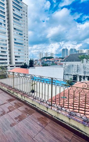 Casa para alugar com 496m², 5 quartos e 8 vagas
