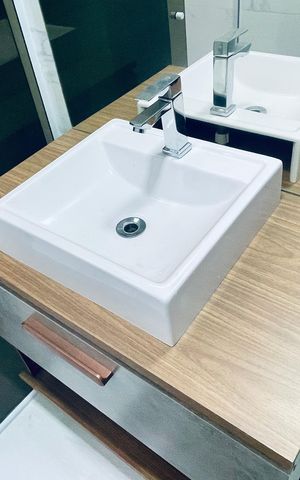Casa para alugar com 496m², 5 quartos e 8 vagas
