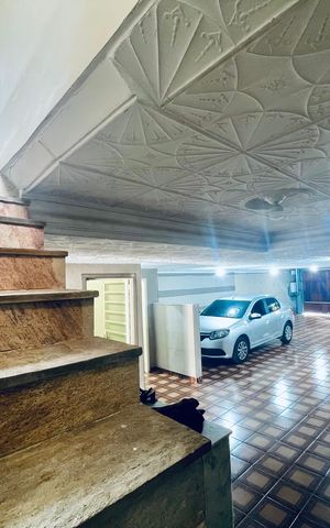 Casa para alugar com 496m², 5 quartos e 8 vagas