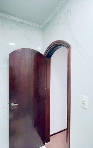 Casa para alugar com 496m², 5 quartos e 8 vagas