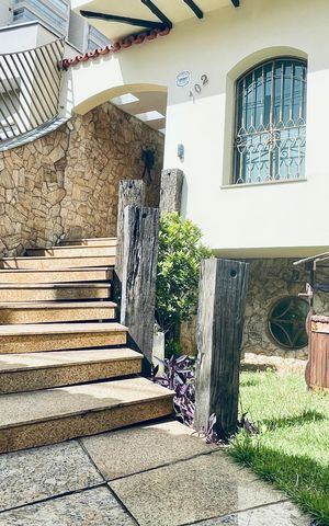 Casa para alugar com 496m², 5 quartos e 8 vagas