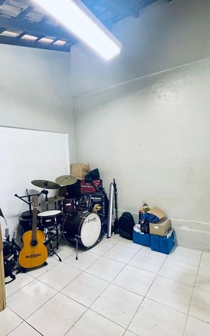 Casa para alugar com 496m², 5 quartos e 8 vagas
