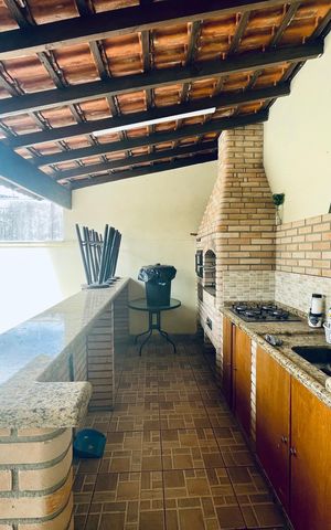 Casa para alugar com 496m², 5 quartos e 8 vagas