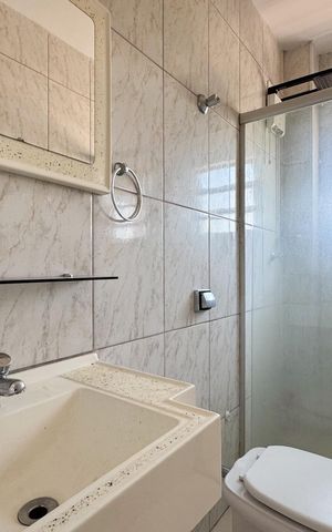 Casa para alugar com 70m², 4 quartos e 2 vagas Casa para alugar com 70m², 4 quartos e 2 vagasBanheiro Social 1