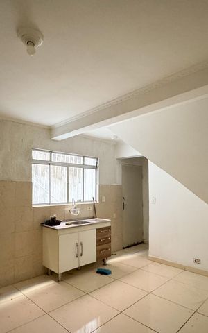 Casa para alugar com 70m², 4 quartos e 2 vagas Casa para alugar com 70m², 4 quartos e 2 vagasCozinha 2