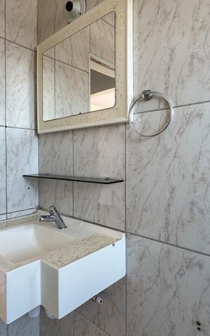 Casa para alugar com 70m², 4 quartos e 2 vagas Casa para alugar com 70m², 4 quartos e 2 vagasBanheiro Social 1