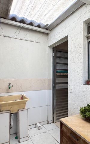 Casa para alugar com 70m², 4 quartos e 2 vagas Casa para alugar com 70m², 4 quartos e 2 vagasÁrea de Serviço