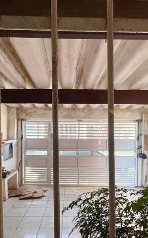 Casa para alugar com 70m², 4 quartos e 2 vagas Casa para alugar com 70m², 4 quartos e 2 vagasVista - Sala
